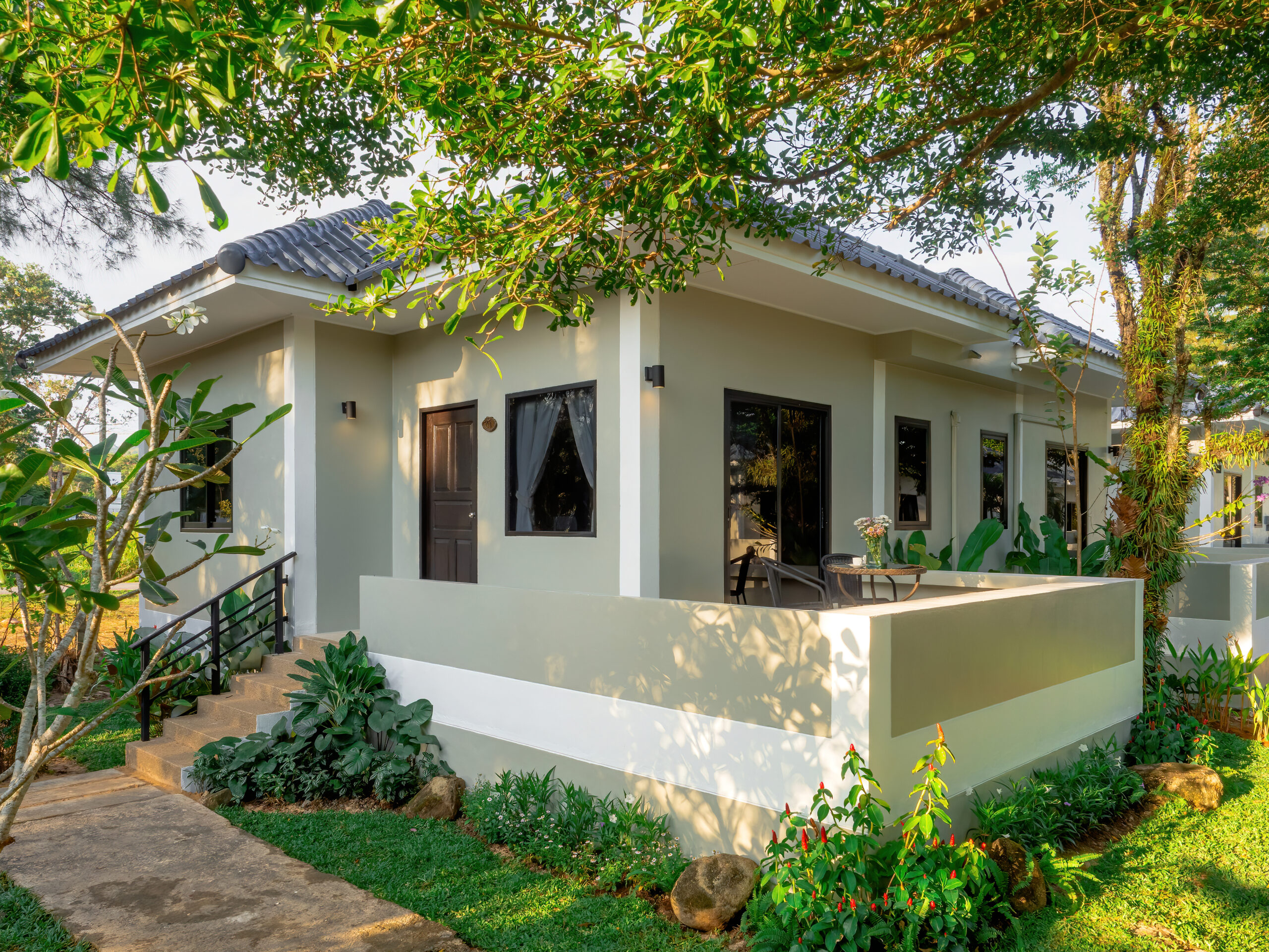 Villa-Outdoor-04-denoise-scaled